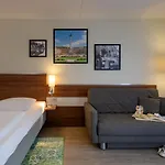מלון Mercure Stuttgart An Der Messe