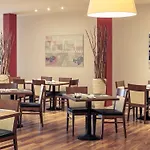 Mercure Stuttgart An Der Messe מלון