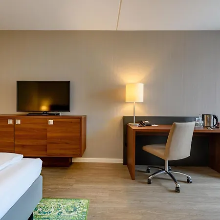 Mercure Stuttgart An Der Messe 4* شيندلفينجن