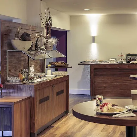 Hotel Mercure Stuttgart An Der Messe 4*