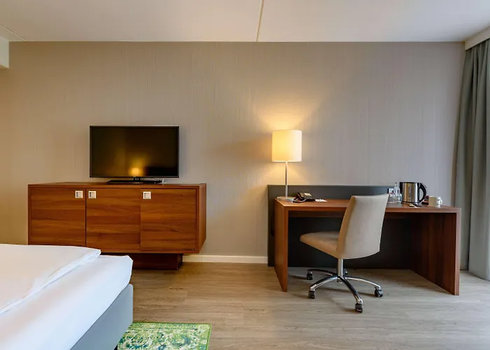 Hotel Mercure Stuttgart An Der Messe 4*